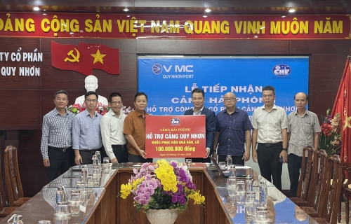 KẾT NỐI HAI ĐẦU CẦU BẮC – TRUNG: CẢNG HẢI PHÒNG TRAO HỖ TRỢ CẢNG QUY NHƠN KHẮC PHỤC HẬU QUẢ THIÊN TAI VÀ THÚC ĐẨY HỢP TÁC TOÀN DIỆN
