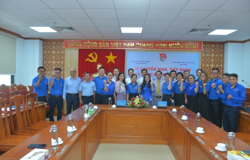 LỄ BÀN GIAO TỔ CHỨC ĐOÀN VỀ ĐOÀN THANH NIÊN TỔNG CÔNG TY HÀNG HẢI VIỆT NAM
