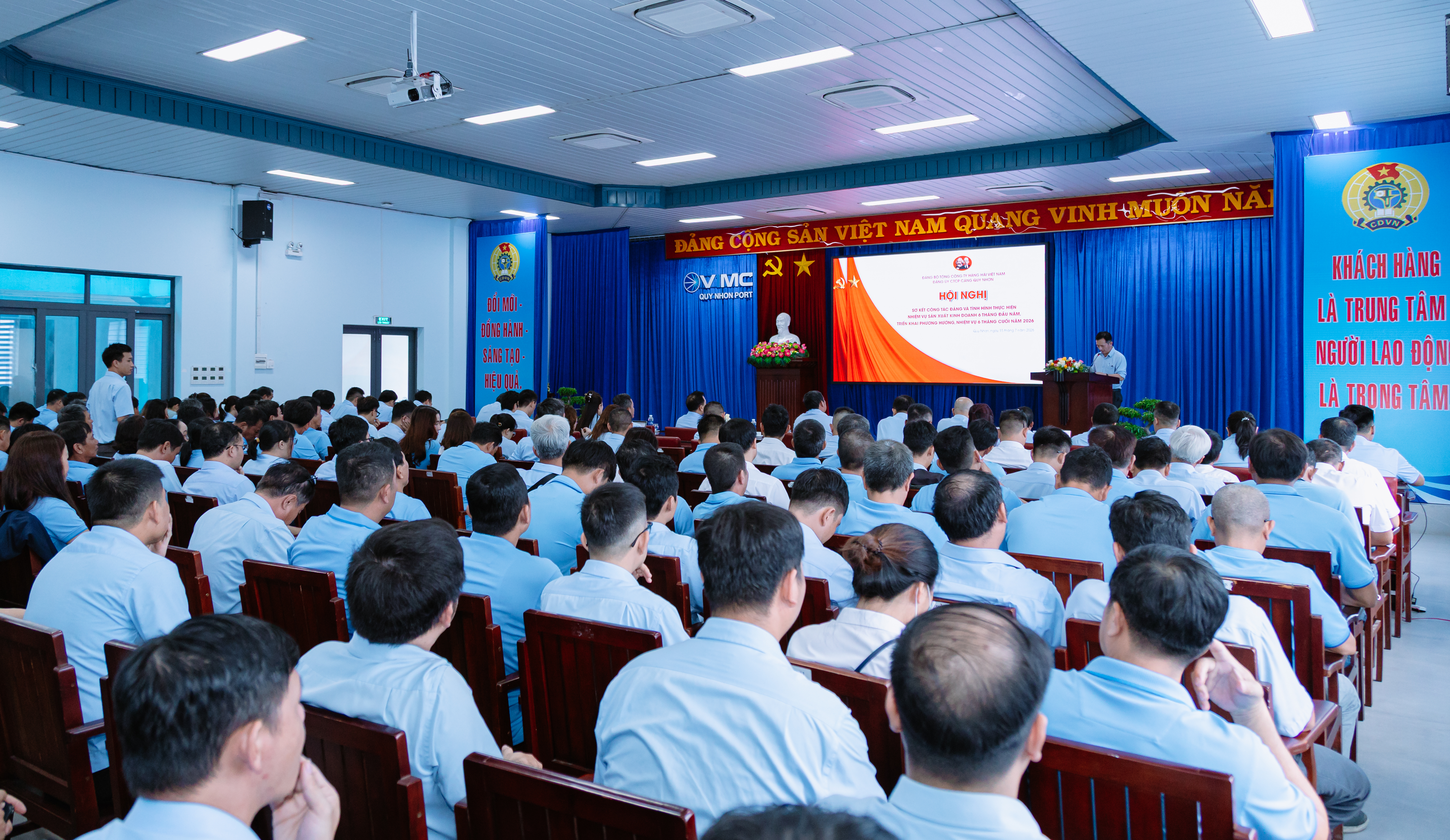 CẢNG QUY NHƠN SƠ KẾT CÔNG TÁC ĐẢNG VÀ TÌNH HÌNH THỰC HIỆN NHIỆM VỤ SẢN XUẤT KINH DOANH 6 THÁNG ĐẦU NĂM 2026