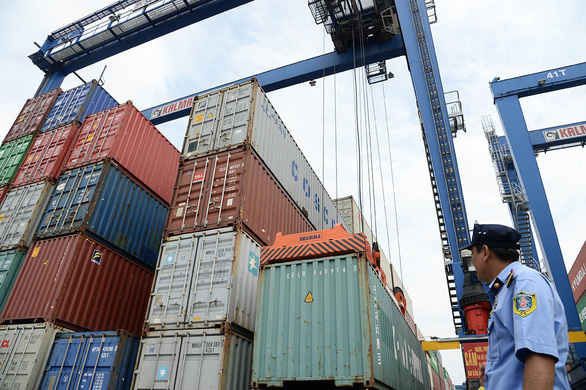 Xuất khẩu nông sản Việt giảm hơn một nửa vì thiếu container